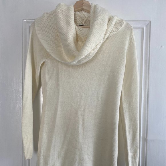 H&M - Cowl Neck Sweater Dress (XS) - Picture 1 of 2